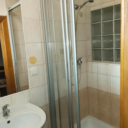 Apartman Se Dvema Loznicemi Zlín Esterno foto