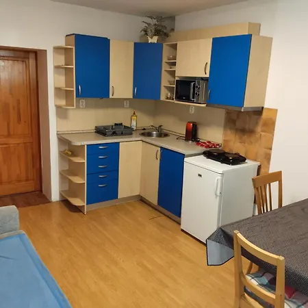 Apartman Se Dvema Loznicemi Zlín Esterno foto