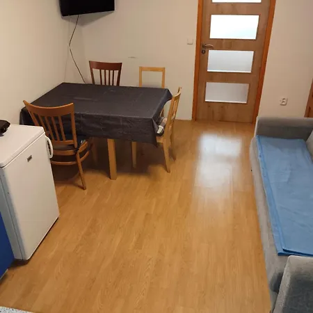 Apartman Se Dvema Loznicemi Zlín Esterno foto